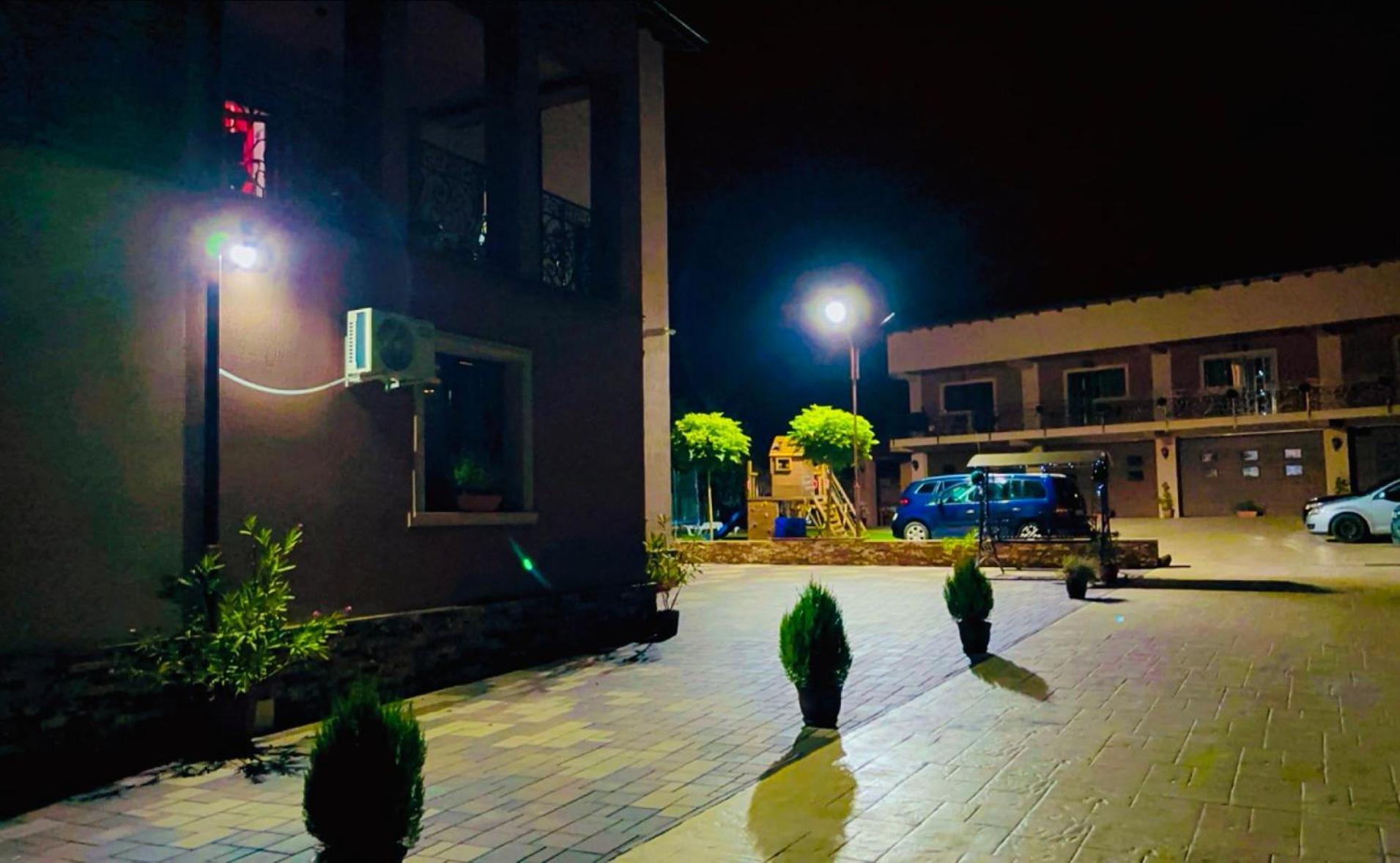 Casa Erk Bed & Breakfast Calimanesti Exterior photo